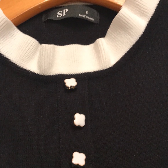 Dress - Picture 3 of 5